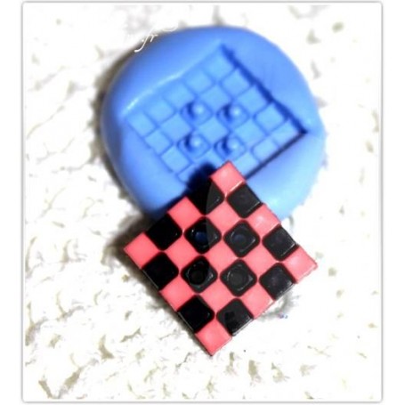 Moule en silicone bouton carré 18 mm