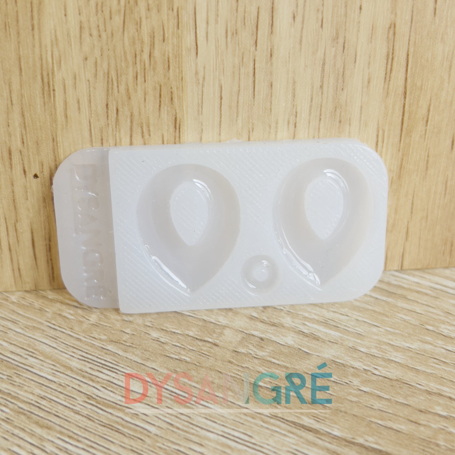 Moule en silicone Pampille pétale évidée